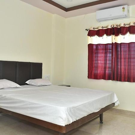 Hotel Kalika Residency - Akkalkot Akalkot Екстериор снимка