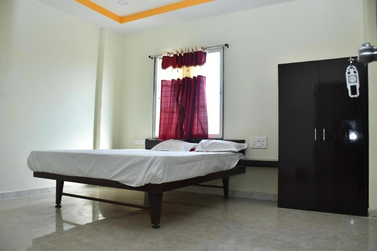 Hotel Kalika Residency - Akkalkot Akalkot Екстериор снимка